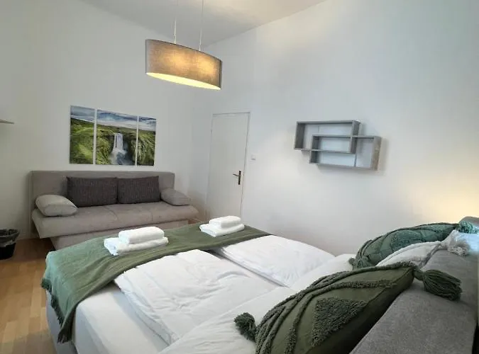Spacious & Deluxe Big Near Prater