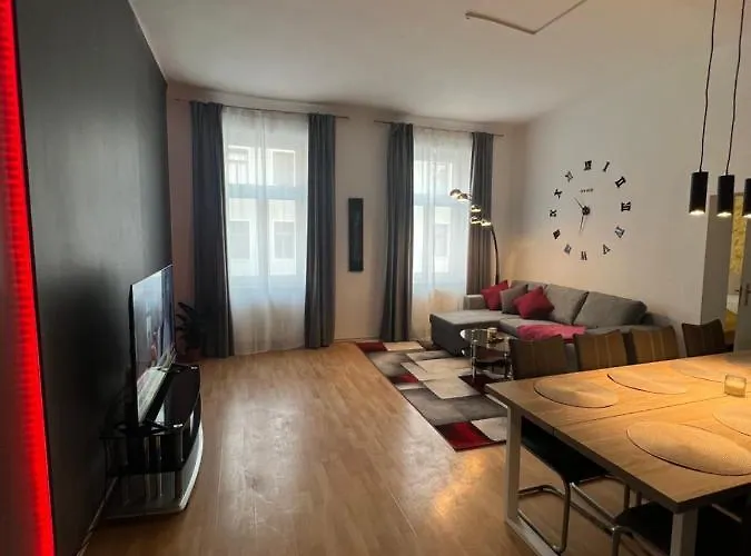 Spacious & Deluxe Big Near Prater *